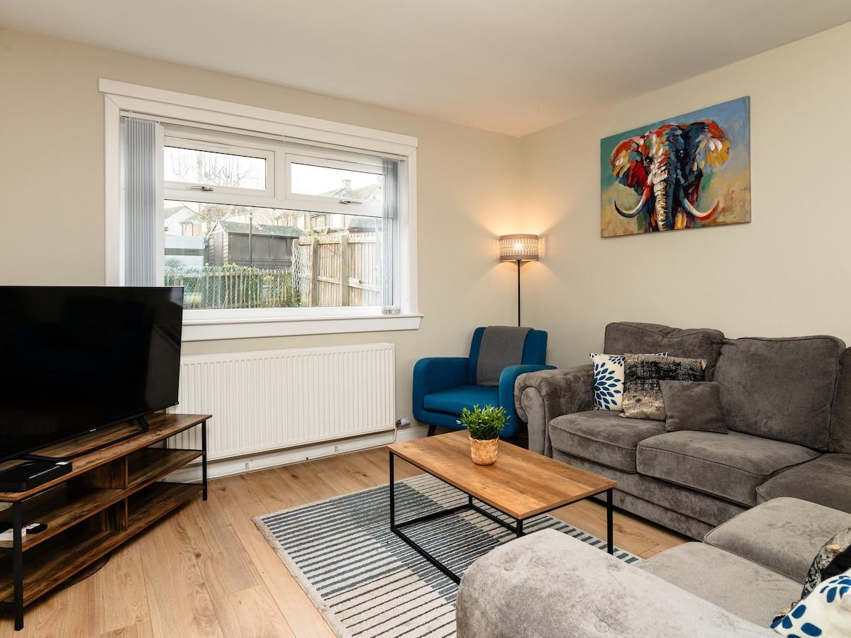 Stay In Fife Glenrothes | Work Stay | Van Parking