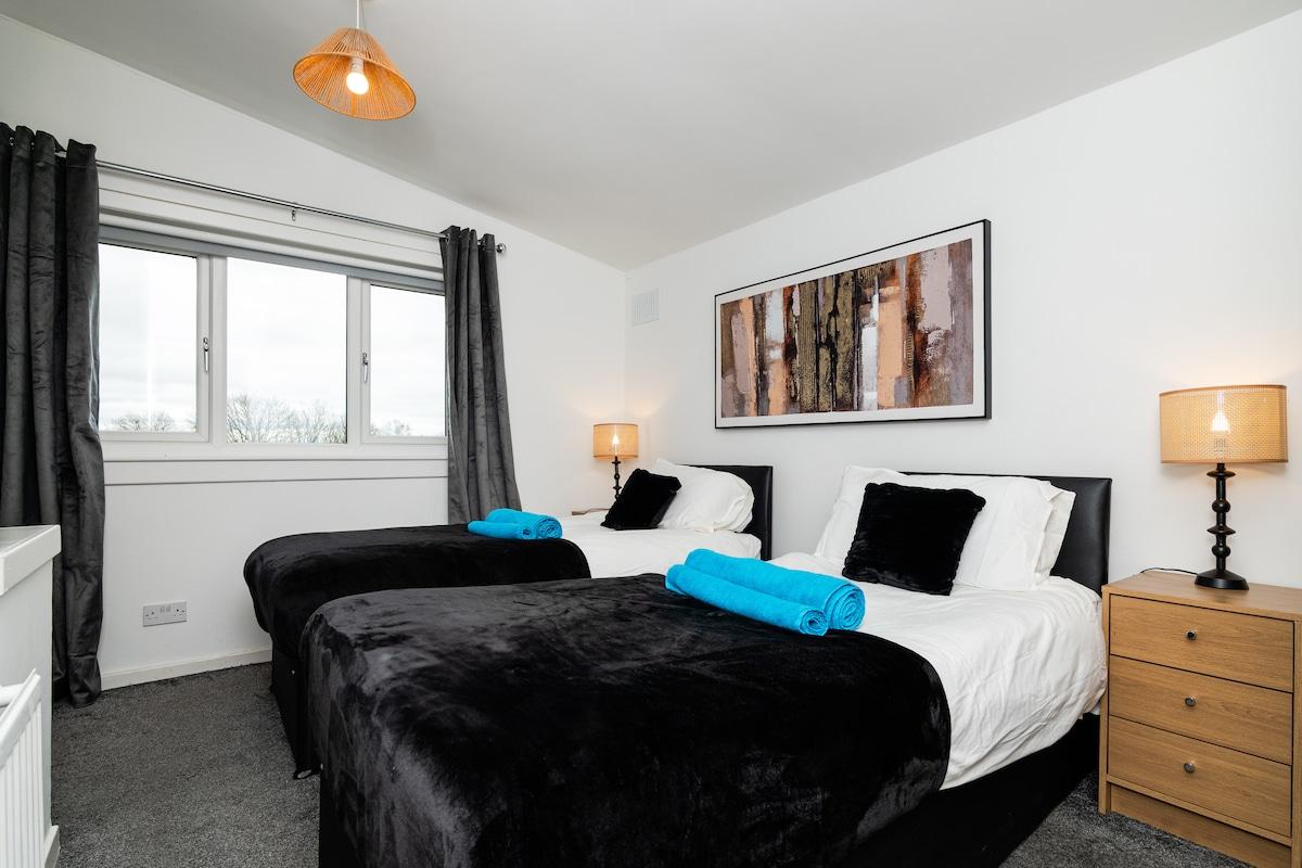 Stay In Fife Glenrothes | Work Stay | Van Parking6