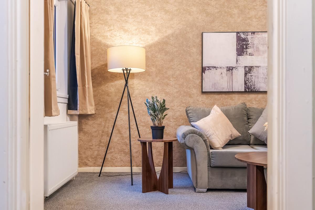 Comfortable 3BR House Glenrothes | Parking | WiFi2